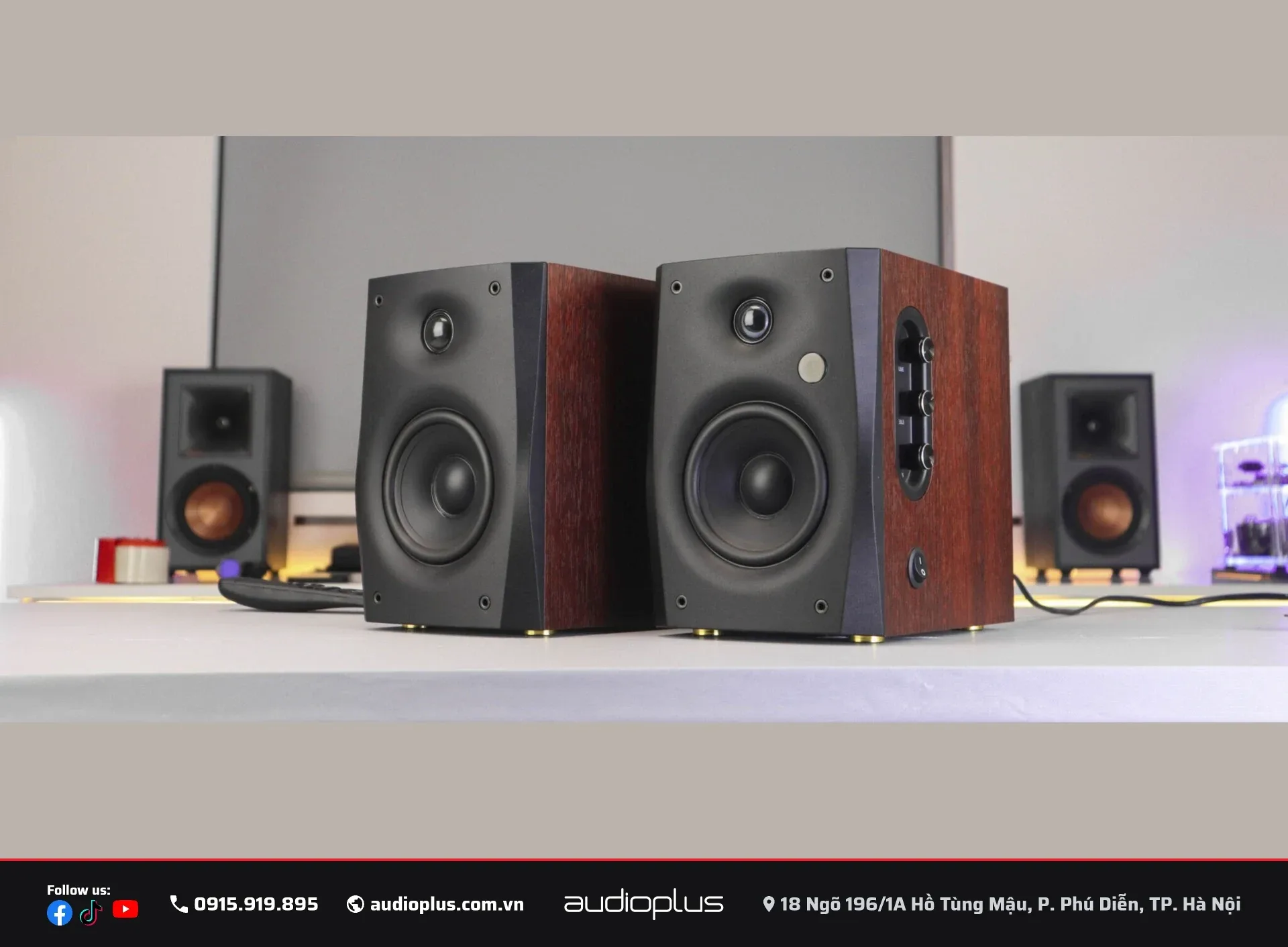 Ảnh thực tế SWAN D1100 trưng bày tại cửa hàng AudioPlus